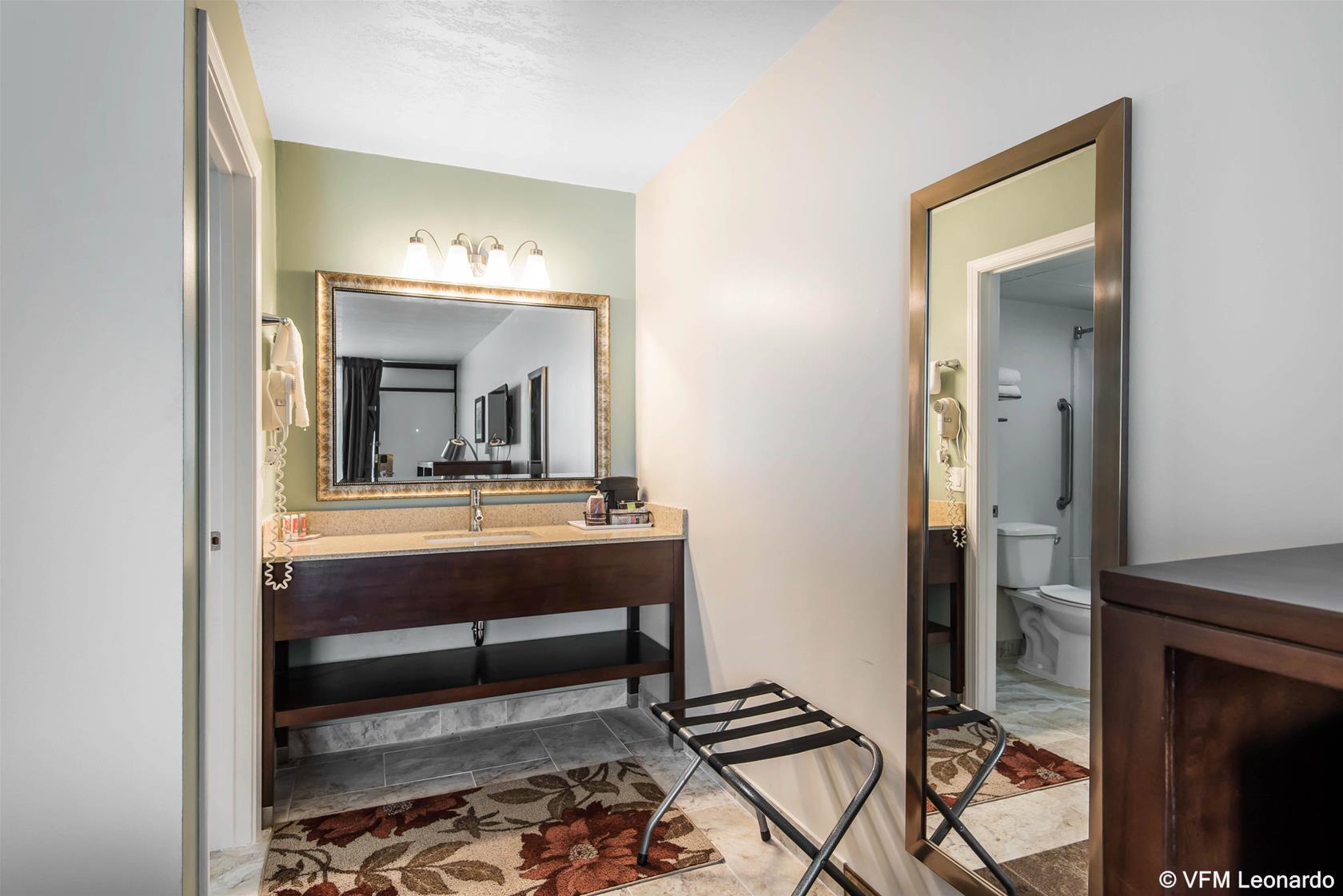 Econo Lodge Oak Grove-Blue Springs Dış mekan fotoğraf